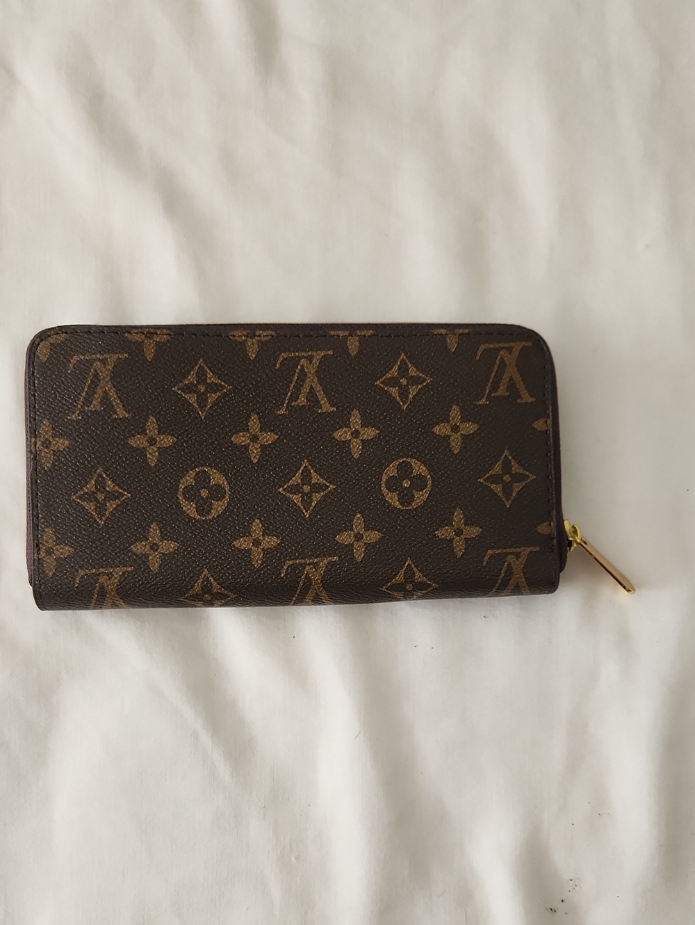 IMMITATION LIKELY Louis Vuitton Monogram Canvas Zip Around Wallet